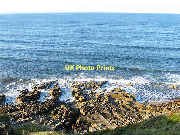 Photo 6"x4" The Shore at Clashach Covesea c2011