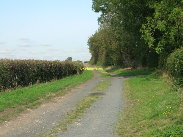 Photo 6"x4" Farm track (footpath) near Little Smeaton Little Smeaton\/SE5216 c2011