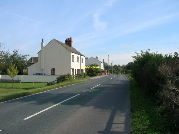 Photo 6"x4" A639 towards the A1 Thorpe Audlin c2011