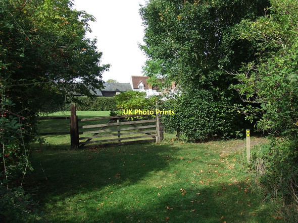 Photo 6"x4" Footpath Junction Burton End\/TL6249 c2011