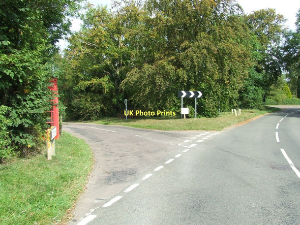 Photo 6"x4" Road Junction Streetly End c2011 P1