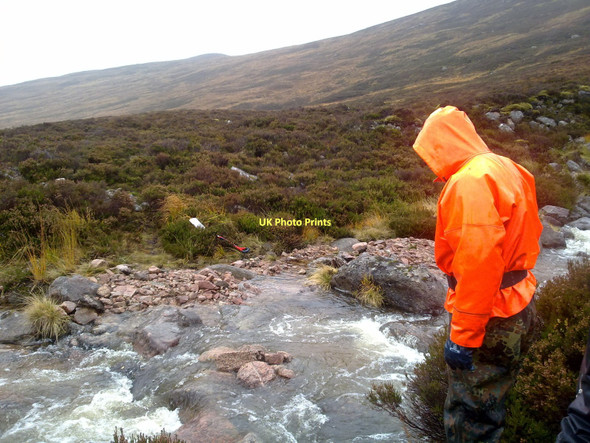 Photo 6"x4" Crossing a burn in spate in the Cairngorms Allt Garbh\/NN9791 c2010