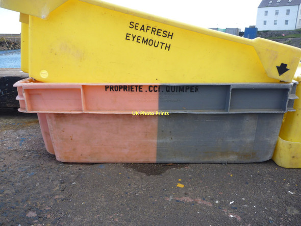Photo 6"x4" Berwickshire Fishboxes : Orange and Grey  CCI Quimper at St Abbs Northfield\/NT9167 c2011