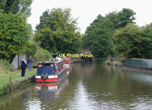 Photo 6"x4" Narrowboats waiting at Hoo Mill Lock, Staffordshire Little Ingestre c2011