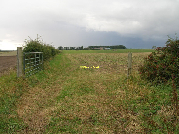 Photo 6"x4" Gated field entrance off Bempton Lane Bridlington c2011