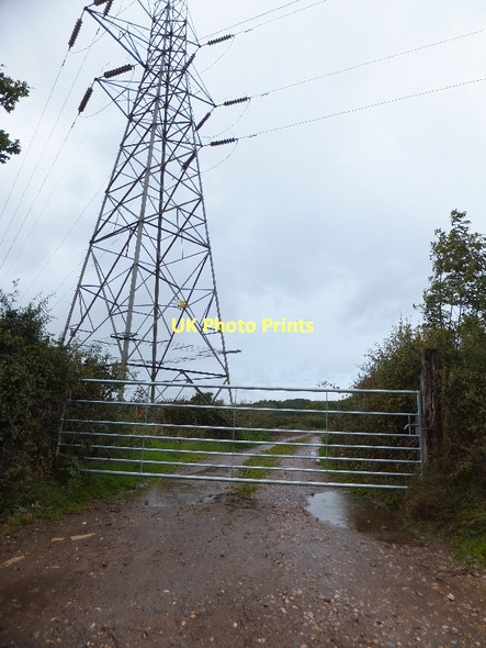 Photo 6"x4" Pylon beside Saundercroft Road Jack-in-the-Green c2011