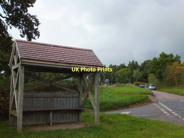 Photo 6"x4" Shelter at Bittery Cross Newtown\/SY0699 c2011