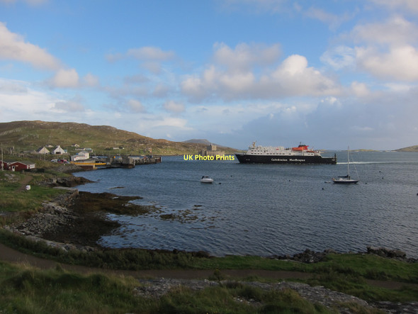 Photo 6"x4" Clansman arriving in Castlebay Castlebay\/B\u00e0gh a' Chaisteil c2011