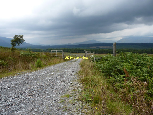 Photo 6"x4" Gate on the Lairig track Inverroy c2011