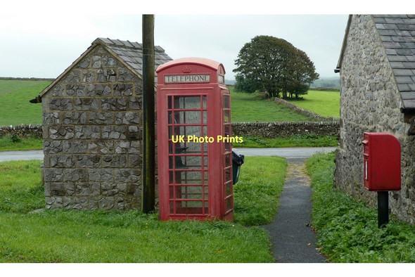 Photo 6"x4" Telephone box, postbox and bus shelter, Flagg Flagg c2011