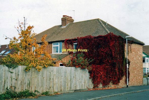 Photo 6"x4" A suburban corner, 2003 Cambridge\/TL4658 c2003