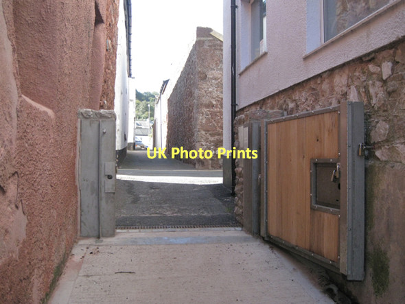 Photo 6"x4" Gate No.4, off Riverside  Teignmouth c2011