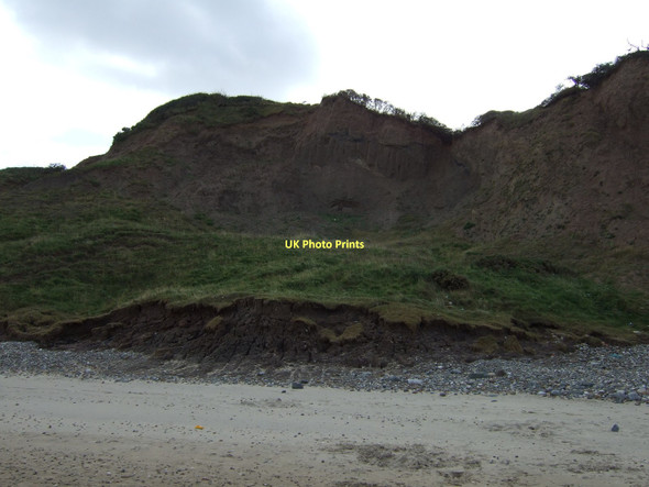 Photo 6"x4" Coastal erosion above Reighton Sands Reighton c2011