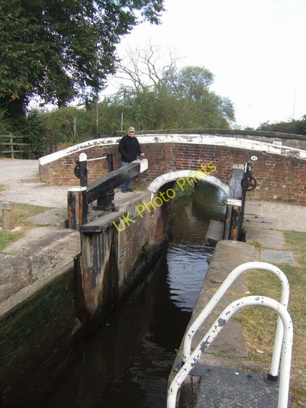 Photo 6"x4" Trent and Mersey Canal - Wychnor Lock Wychnor Bridges c2009