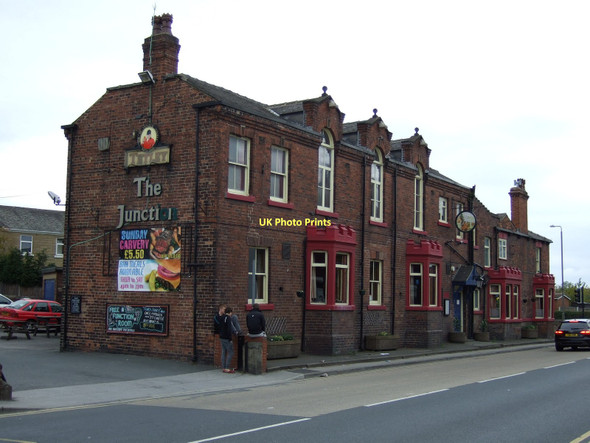 Photo 6"x4" The Junction Featherstone\/SE4220 c2011