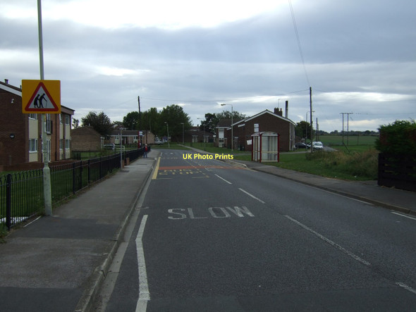 Photo 6"x4" Wentworth Road Featherstone\/SE4220 c2011