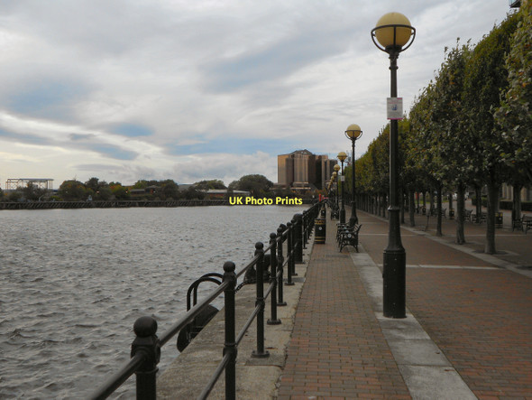 Photo 6"x4" Salford Quays, Central Wharf Salford\/SJ8098 c2011