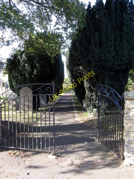Photo 6"x4" Churchyard path of St John the Baptist, East Ayton East Ayton c2009