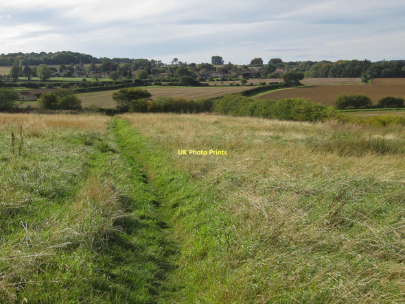 Photo 6"x4" Footpath to Welburn village Crambeck c2011