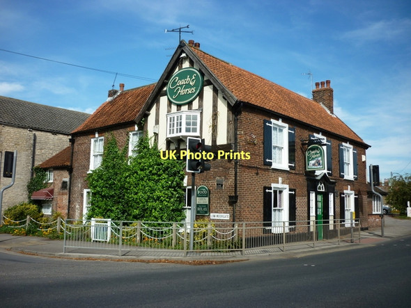 Photo 6"x4" The Coach and Horses, Rillington Rillington c2011