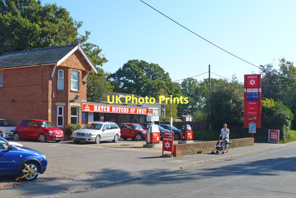 Photo 6"x4" Garage Forecourt Sway c2011