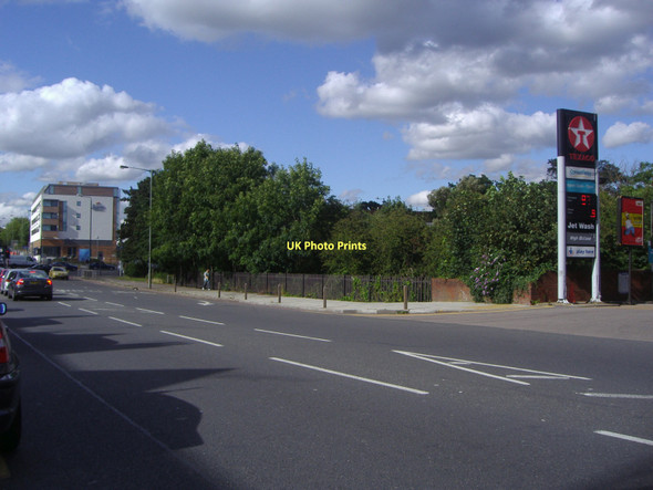 Photo 6"x4" Finchley Road at Henlys Corner Hendon\/TQ2389 c2007