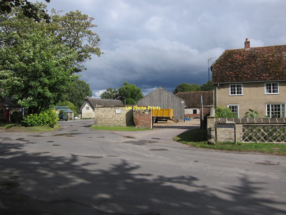 Photo 6"x4" Top Farm, Newton Newton\/TL4349 c2011