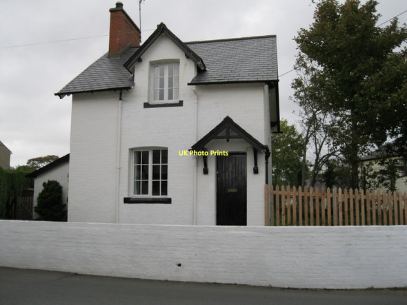 Photo 6"x4" Station Cottage Chwilog c2011