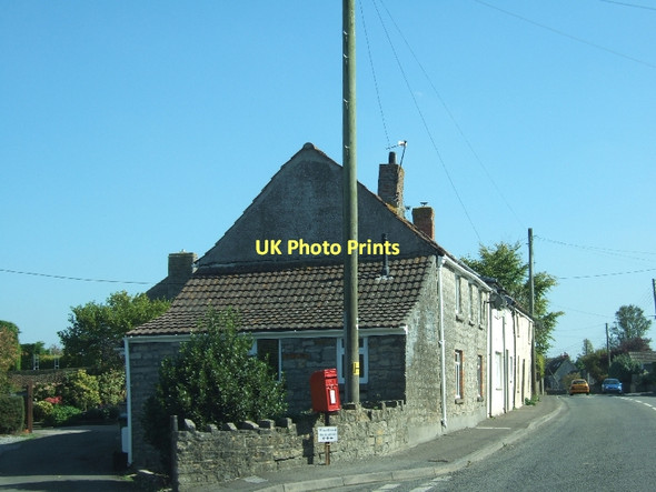 Photo 6"x4" A row of terraced houses in Main Street Walton Asney c2011