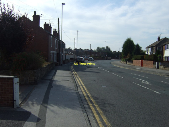 Photo 6"x4" B6421 heading south Castleford c2011