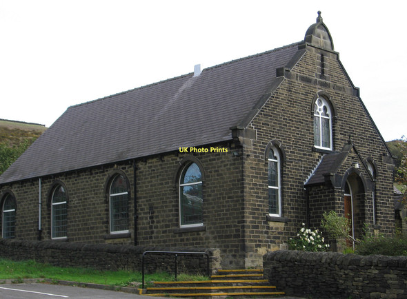Photo 6"x4" Millhouse Green - Primitive Methodist Church Penistone c2011