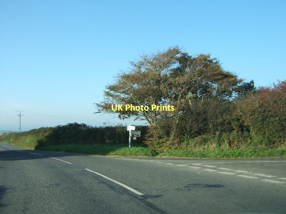 Photo 6"x4" Coldharbour Cross Hazelwood\/SX7252 c2011