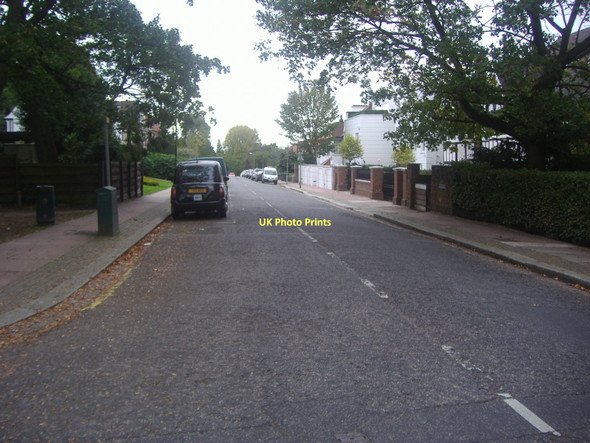 Photo 6"x4" West Heath Road Hampstead\/TQ2685 c2011