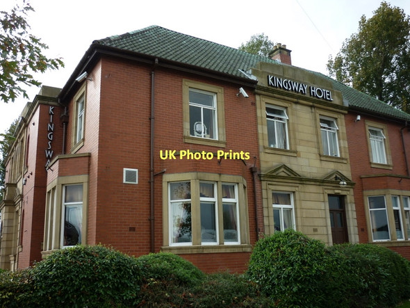 Photo 6"x4" The Kingsway public house, Rochdale Milnrow c2011