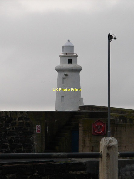 Photo 6"x4" Light at Macduff Harbour Macduff c2011