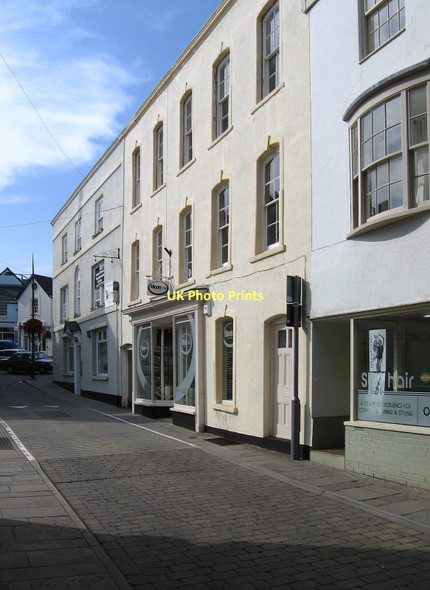Photo 6"x4" Chepstow - view up Bank Street Chepstow\/Cas-Gwent c2011