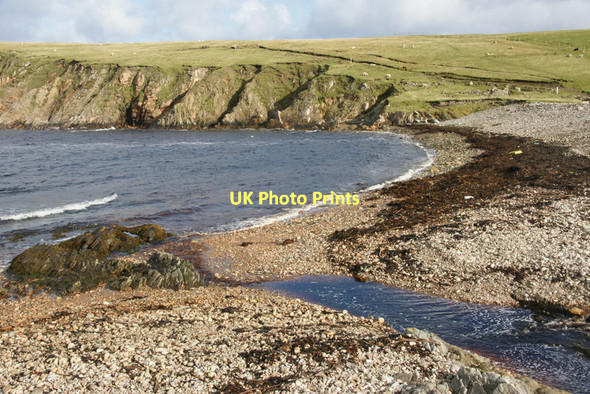 Photo 6"x4" Beach at Wick of Whallerie, Gloup Gloup\/HP5004 c2011