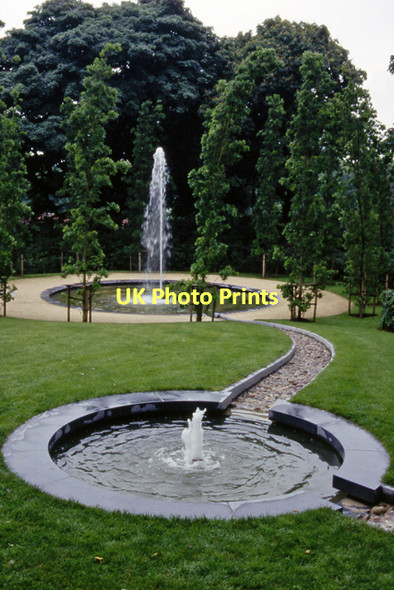 Photo 6"x4" Fountains, Alnwick Gardens Alnwick c2003