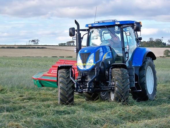 Photo 6"x4" Cutting Grass For Silage Lambden c2010