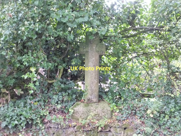 Photo 6"x4" Stone cross at Addiscott East Week c2011