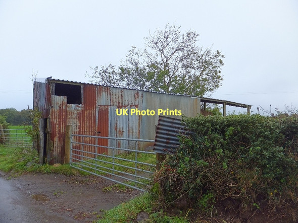 Photo 6"x4" Barn at junction of tracks East Week c2011