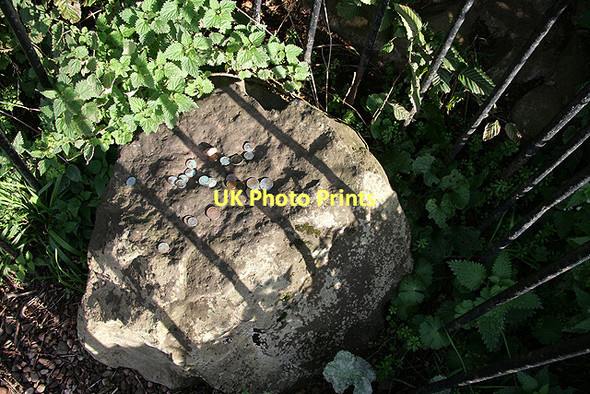 Photo 6"x4" The Witches' Stone of Spott Spott\/NT6775 c2011
