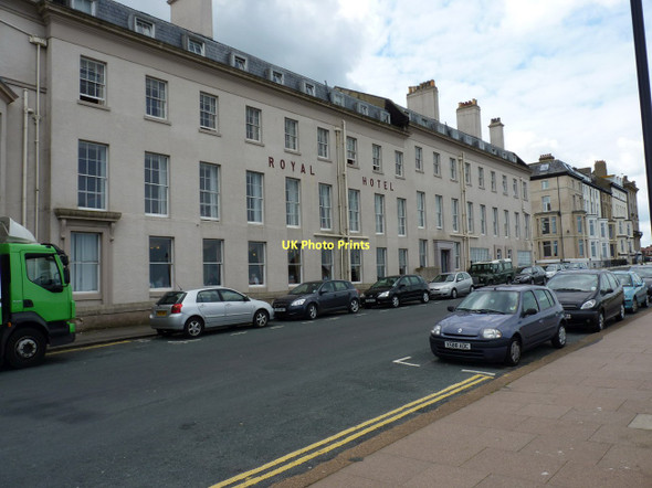 Photo 6"x4" The Royal Hotel, Whitby Whitby\/NZ8910 c2011