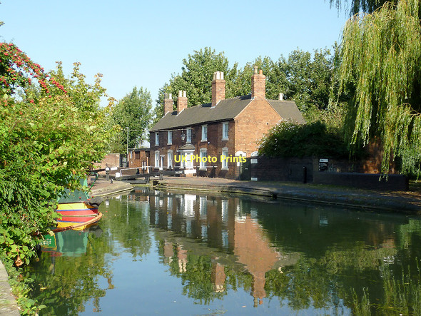 Photo 6"x4" Top Lock No 1 and cottages in Wolverhampton Wolverhampton c2011