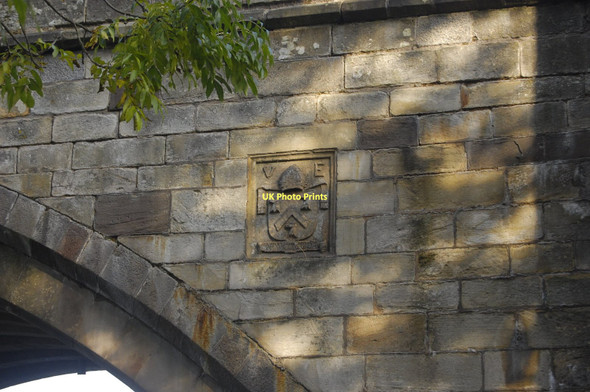 Photo 6"x4" Arms of Bishop Elphinstone (Bridge of Dee) Kaimhill c2011