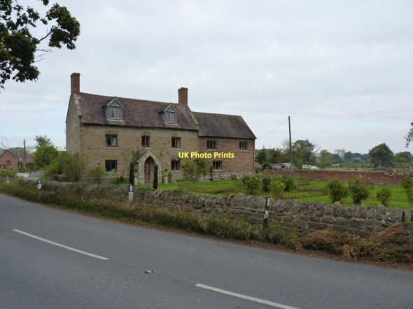Photo 6"x4" Station Farm house, Longville Longville in the Dale c2011
