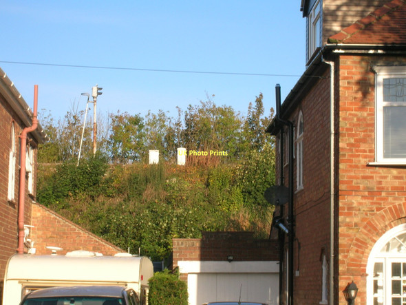 Photo 6"x4" Railway behind Eighth Avenue Bridlington c2011
