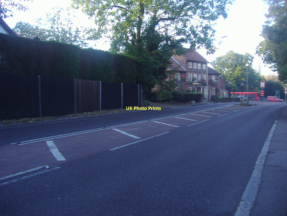 Photo 6"x4" The Great North Road, Ganwick Corner Potters Bar c2011