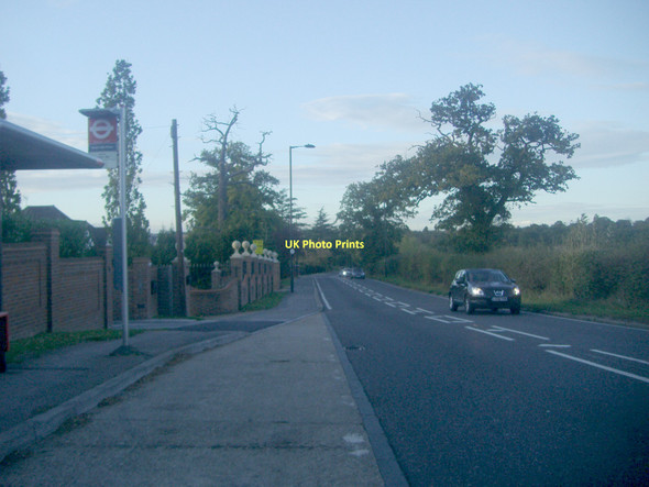 Photo 6"x4" Bus stop on Cockfosters Road, Hadley Wood Cockfosters c2011