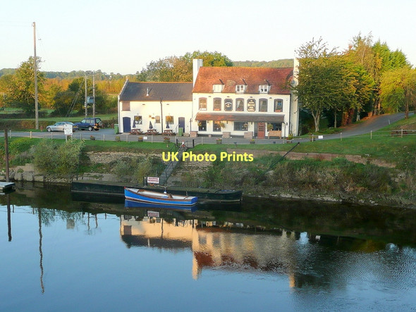 Photo 6"x4" The Haw Bridge Inn Tirley c2011